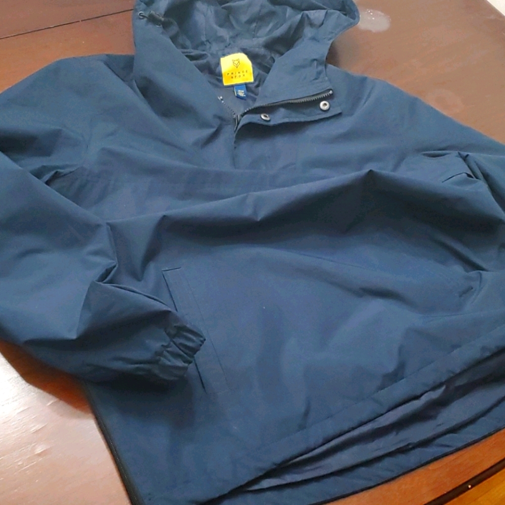 Sweatshirt/rain jacket